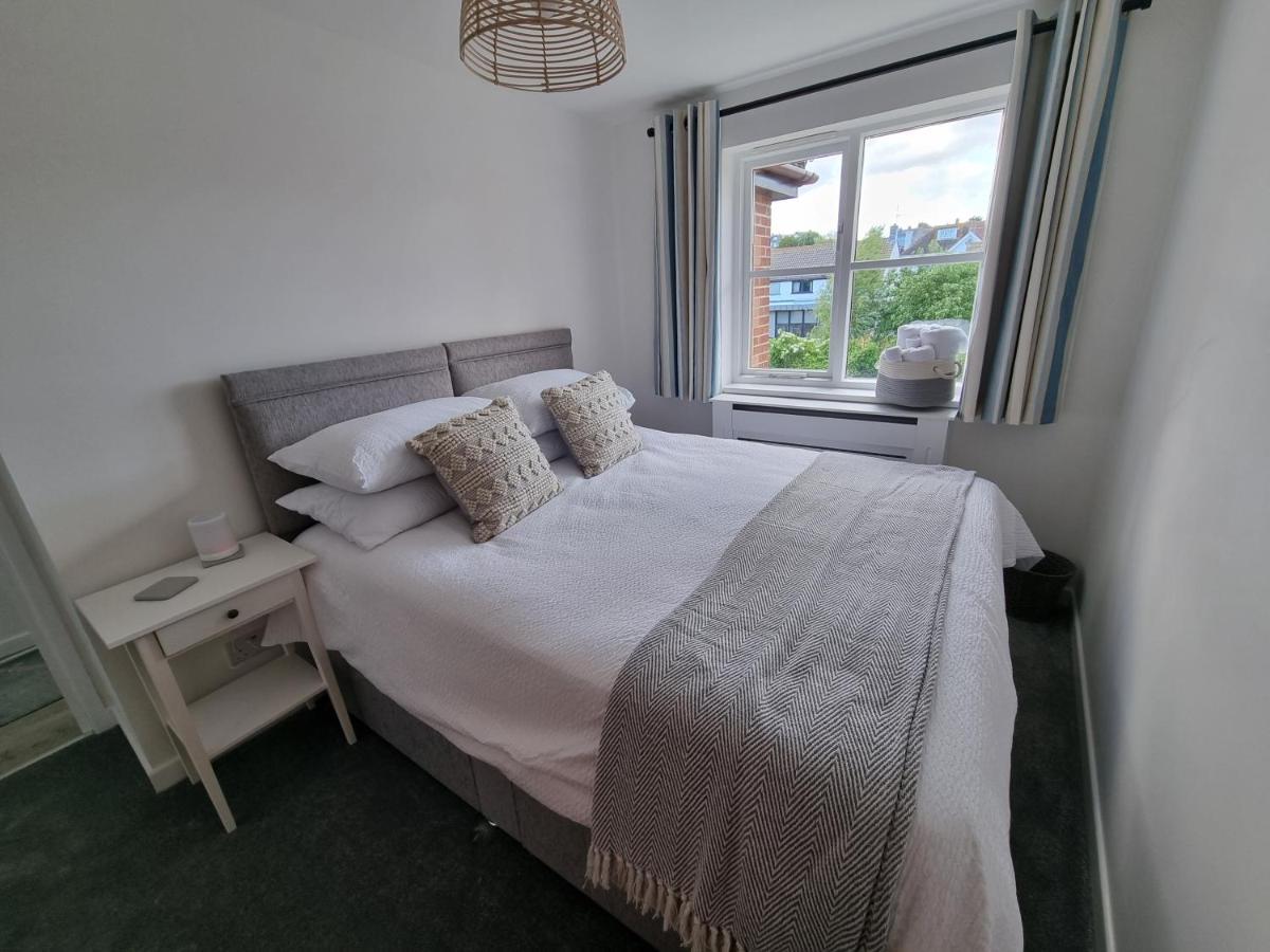 스와니지 Hightide - 2 Bed With Parking, Balcony & Sea View. 아파트 외부 사진