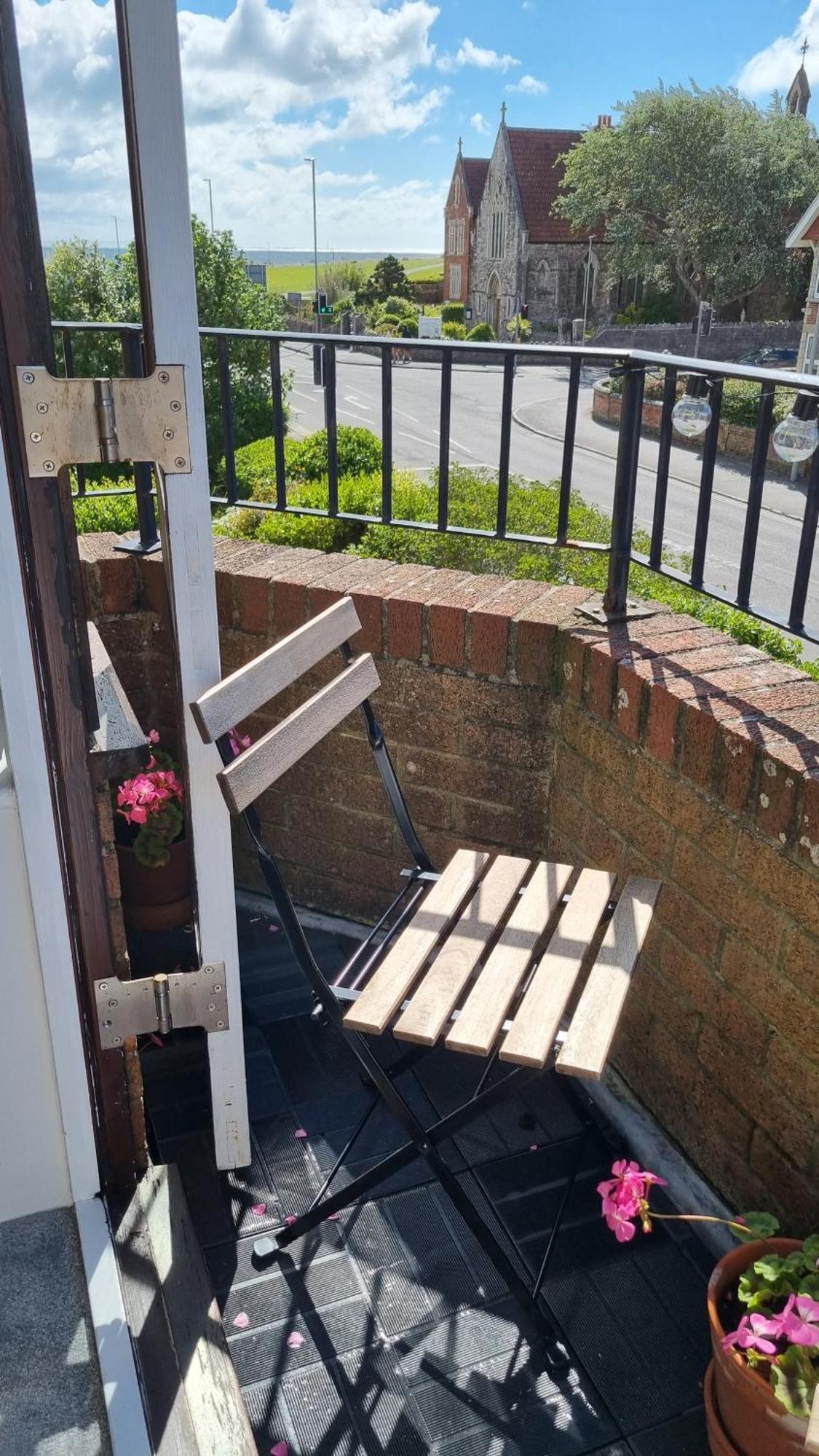 스와니지 Hightide - 2 Bed With Parking, Balcony & Sea View. 아파트 외부 사진