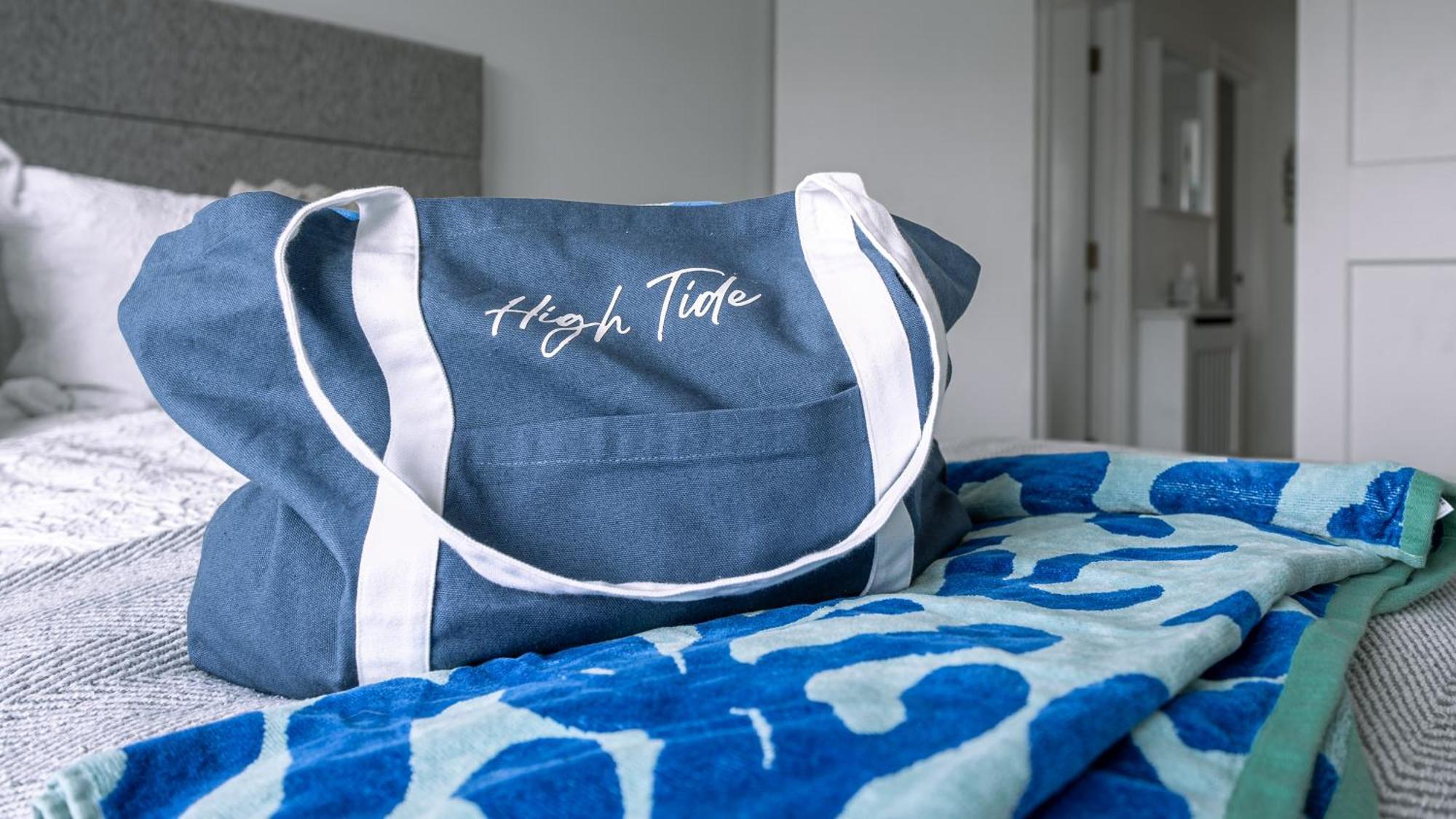 스와니지 Hightide - 2 Bed With Parking, Balcony & Sea View. 아파트 외부 사진